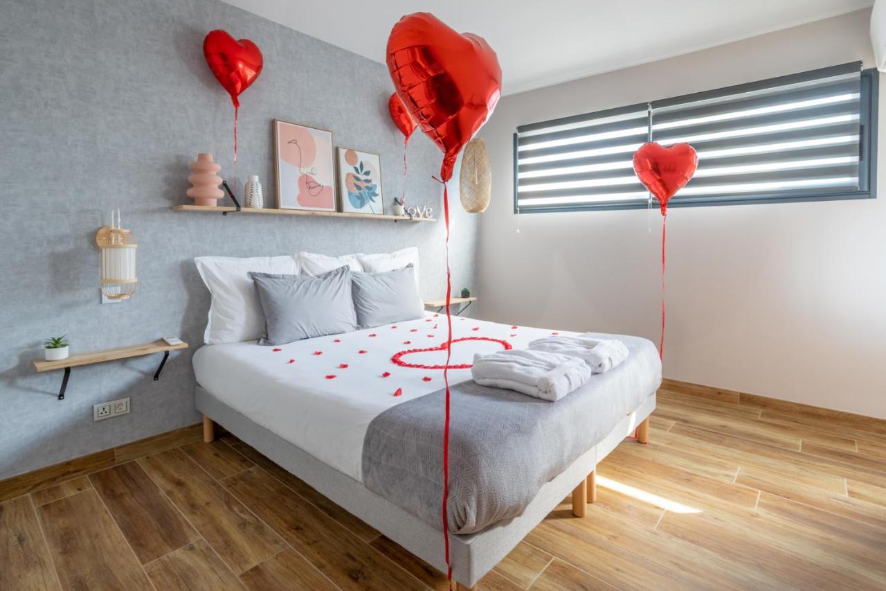 L'Entre Deux-Suite Romantique - Jacuzzi Privatif - Clim Reversible - Wifi Le Somail Екстер'єр фото