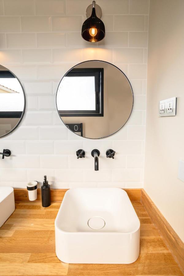 L'Entre Deux-Suite Romantique - Jacuzzi Privatif - Clim Reversible - Wifi Le Somail Екстер'єр фото